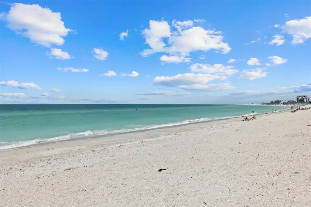 1212 Benjamin Franklin Drive Sarasota FL 34236