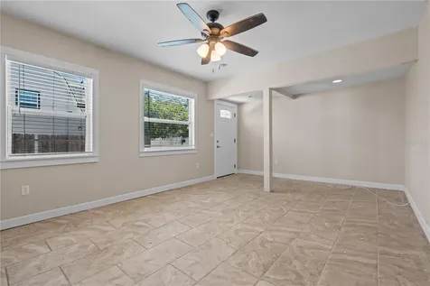 222 25th Street N St Petersburg FL 33713