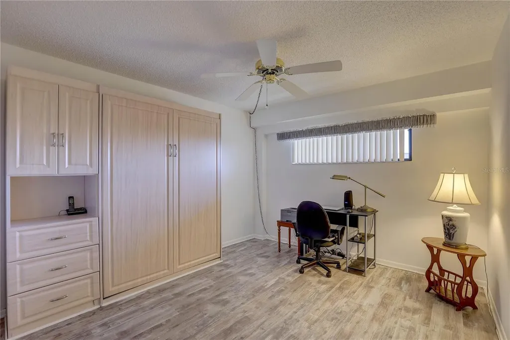 9450 Harbor Greens Way Seminole FL 33776