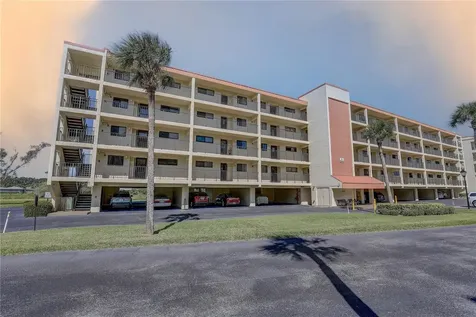 9450 Harbor Greens Way Seminole FL 33776