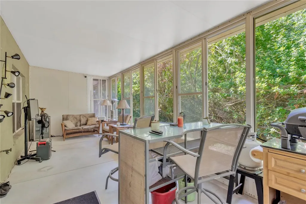 8805 Casablanca Way Tampa FL 33626