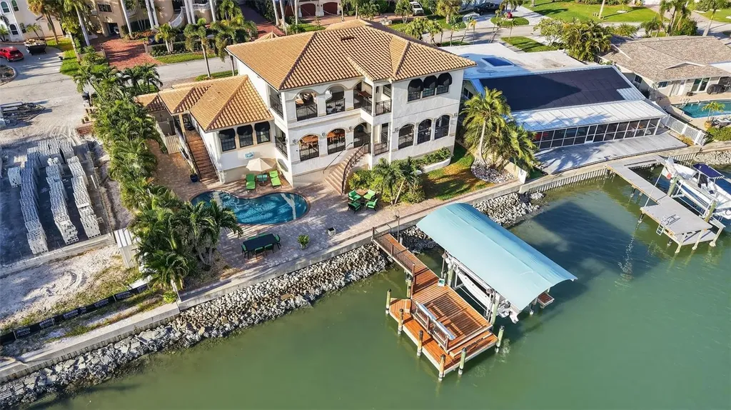 7974 9th Avenue S St Petersburg FL 33707