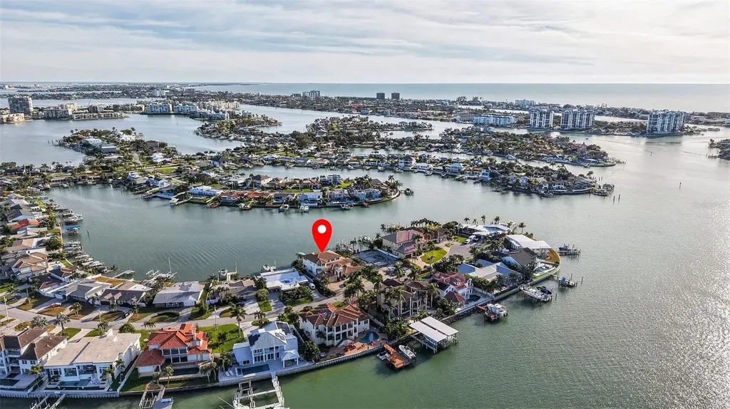 7974 9th Avenue S St Petersburg FL 33707