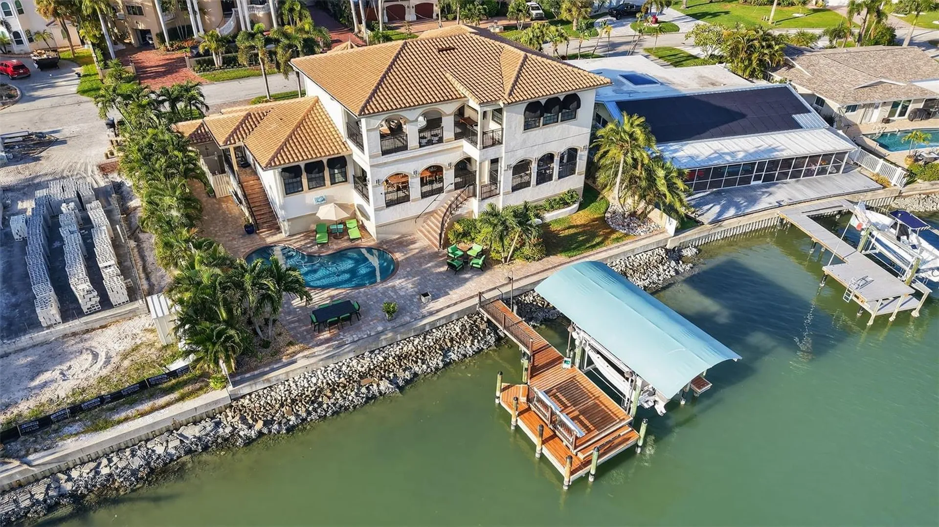 7974 9th Avenue S St Petersburg FL 33707