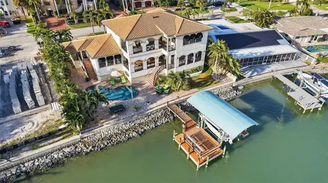 7974 9th Avenue S St Petersburg FL 33707