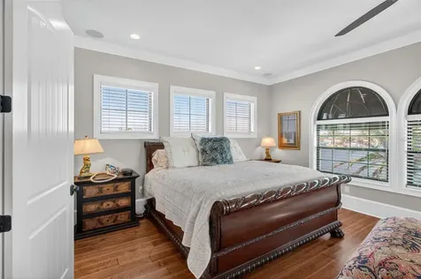 7974 9th Avenue S St Petersburg FL 33707
