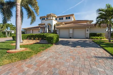 7974 9th Avenue S St Petersburg FL 33707