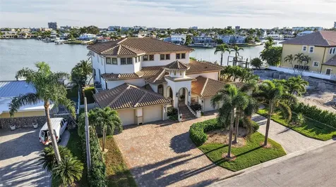 7974 9th Avenue S St Petersburg FL 33707