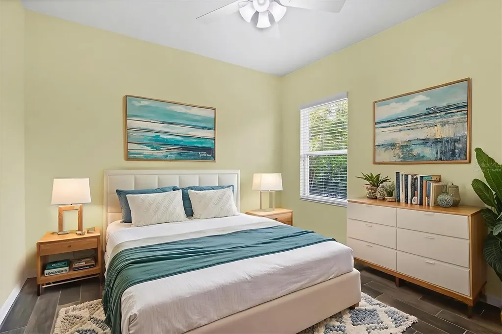 7040 White Willow Court Sarasota FL 34243