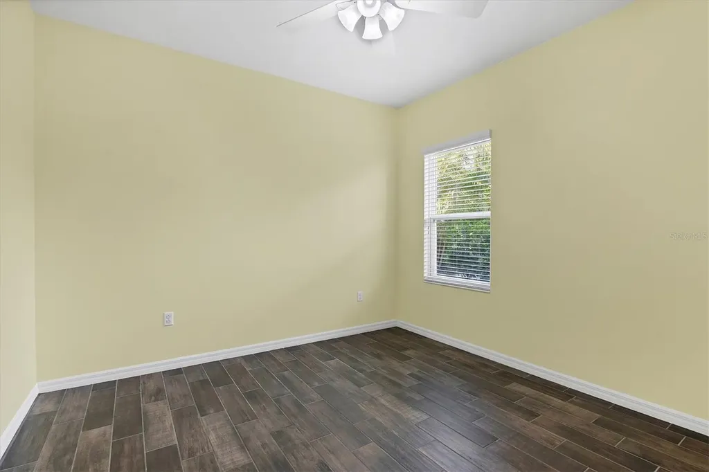 7040 White Willow Court Sarasota FL 34243