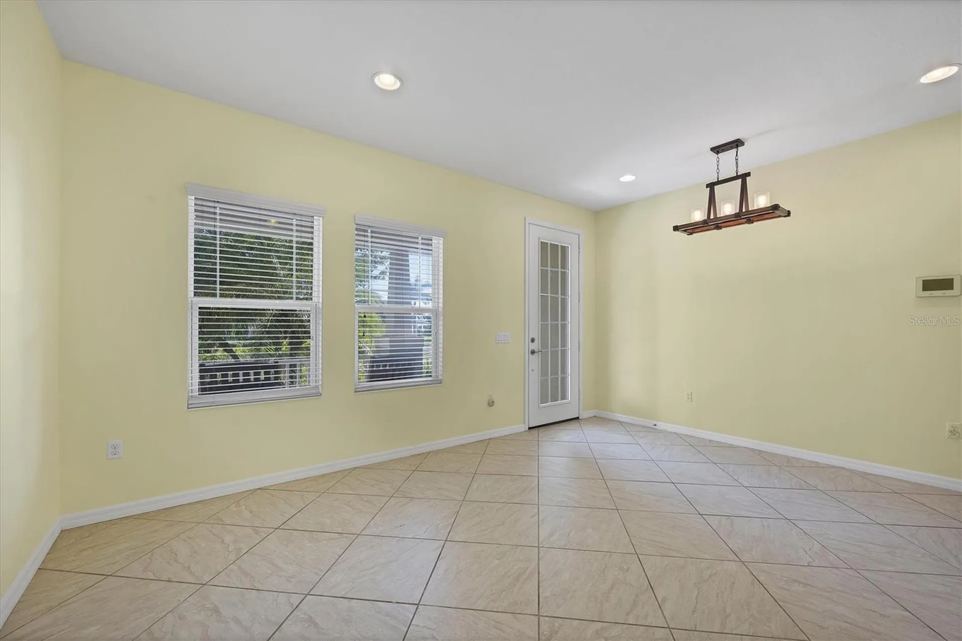 7040 White Willow Court Sarasota FL 34243