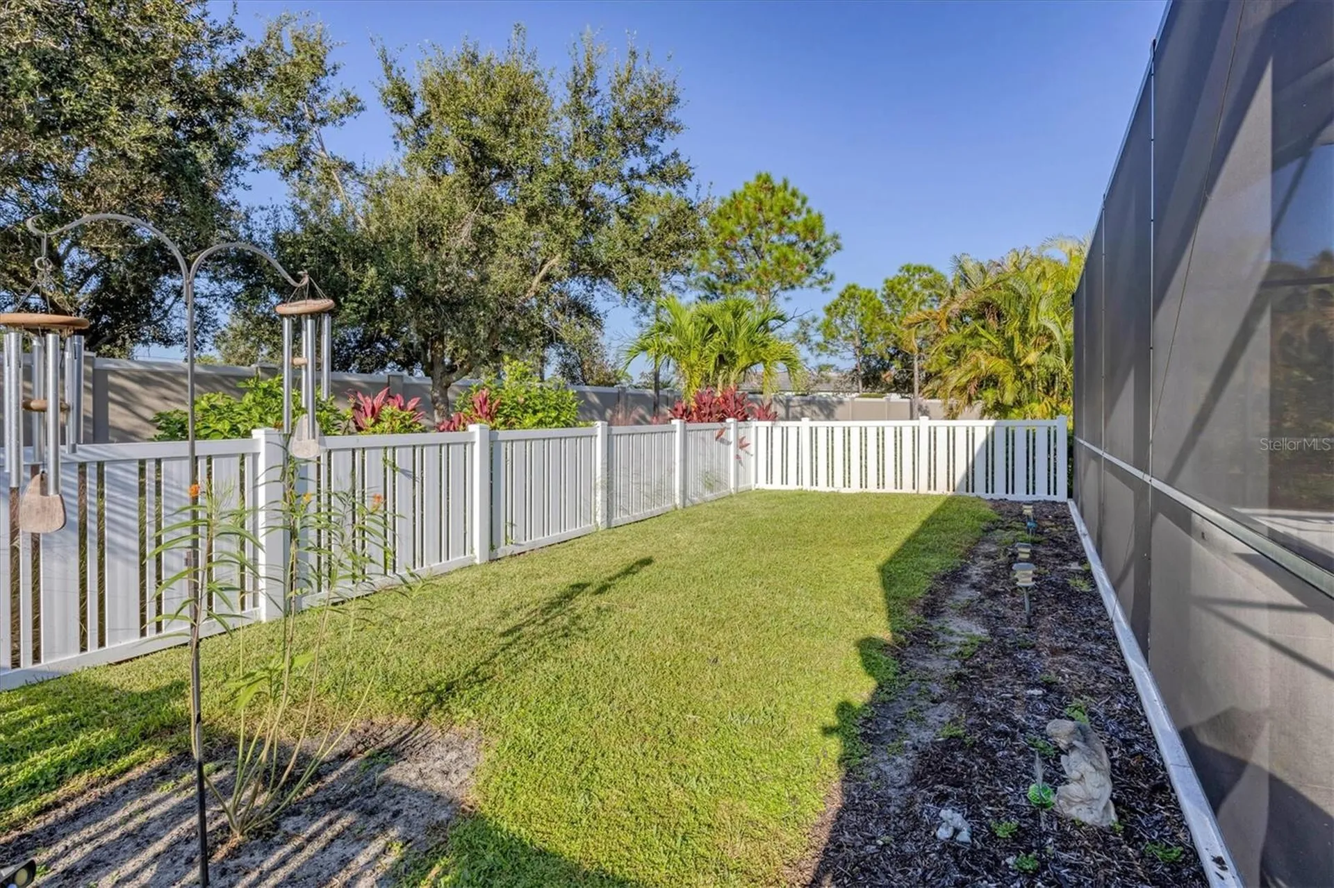 7040 White Willow Court Sarasota FL 34243