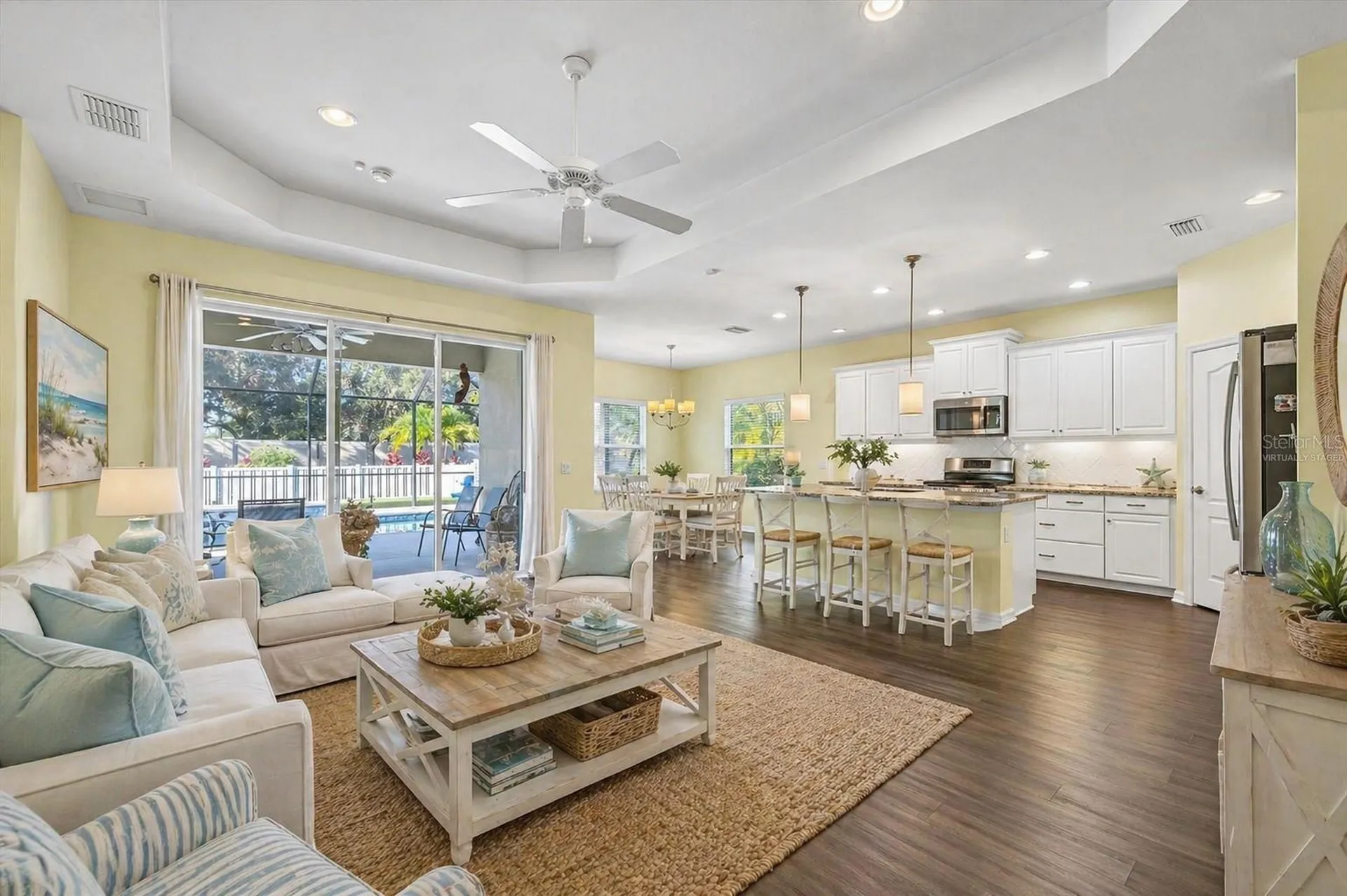 7040 White Willow Court Sarasota FL 34243
