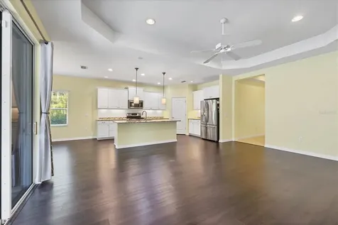 7040 White Willow Court Sarasota FL 34243
