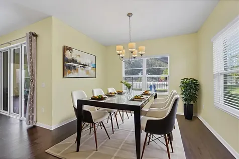 7040 White Willow Court Sarasota FL 34243