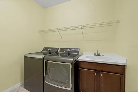 7040 White Willow Court Sarasota FL 34243