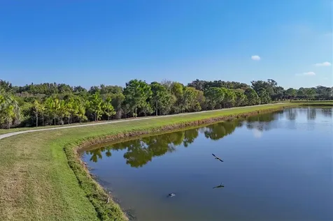 7040 White Willow Court Sarasota FL 34243