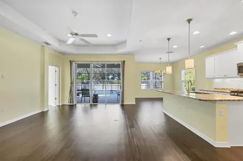 7040 White Willow Court Sarasota FL 34243