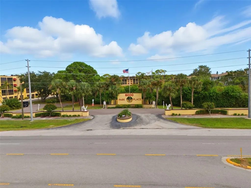 5775 Park Street N St Petersburg FL 33709