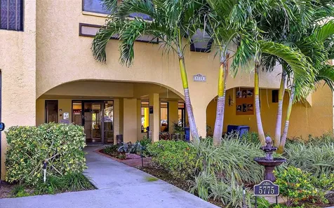 5775 Park Street N St Petersburg FL 33709