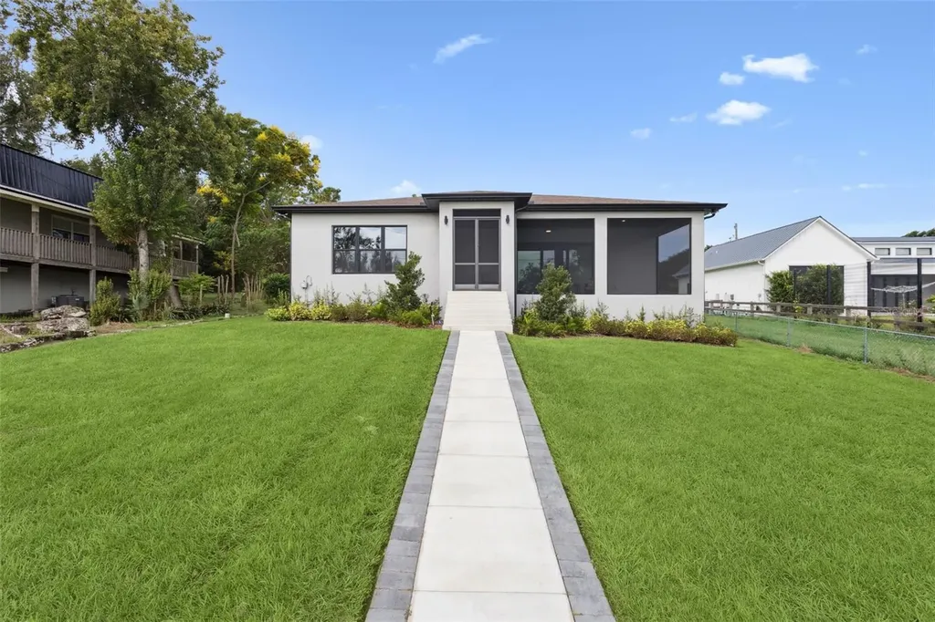 17540 Third Street Montverde FL 34756