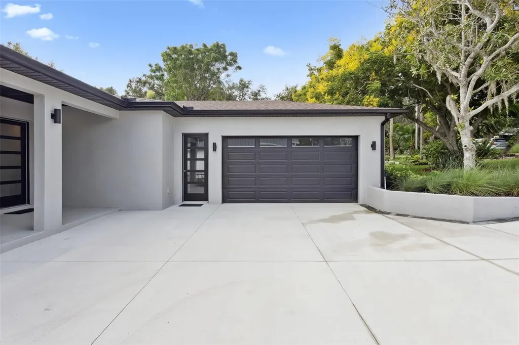 17540 Third Street Montverde FL 34756