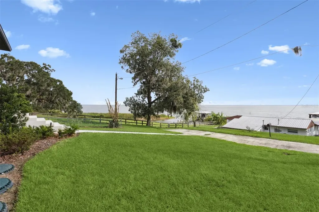 17540 Third Street Montverde FL 34756