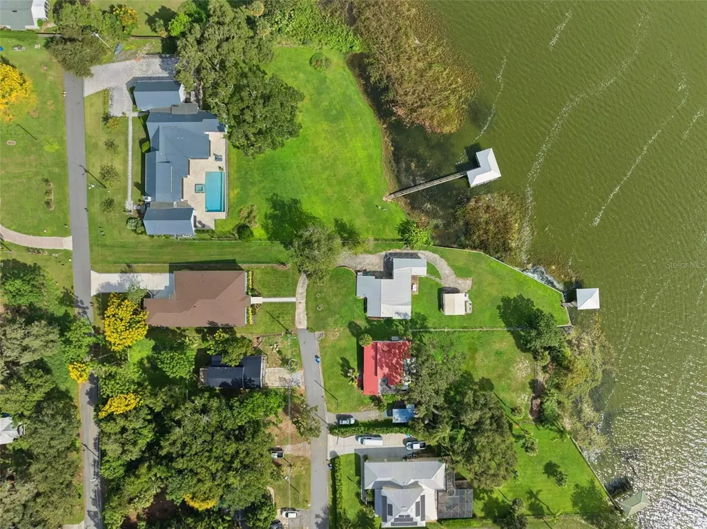 17540 Third Street Montverde FL 34756