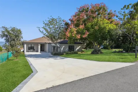 17540 Third Street Montverde FL 34756