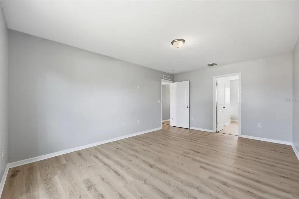 4 Round Tree Drive Palm Coast FL 32164