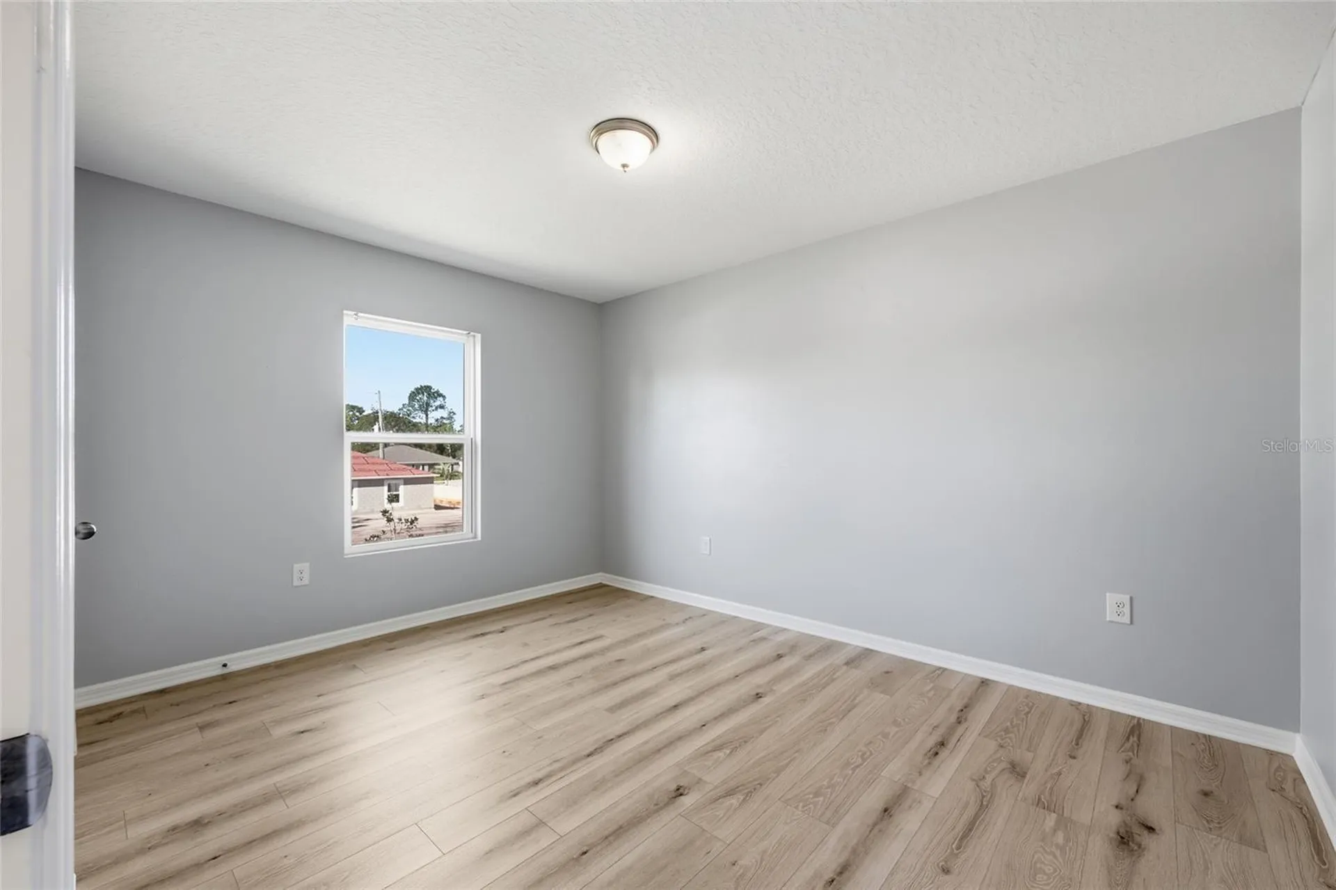 4 Round Tree Drive Palm Coast FL 32164