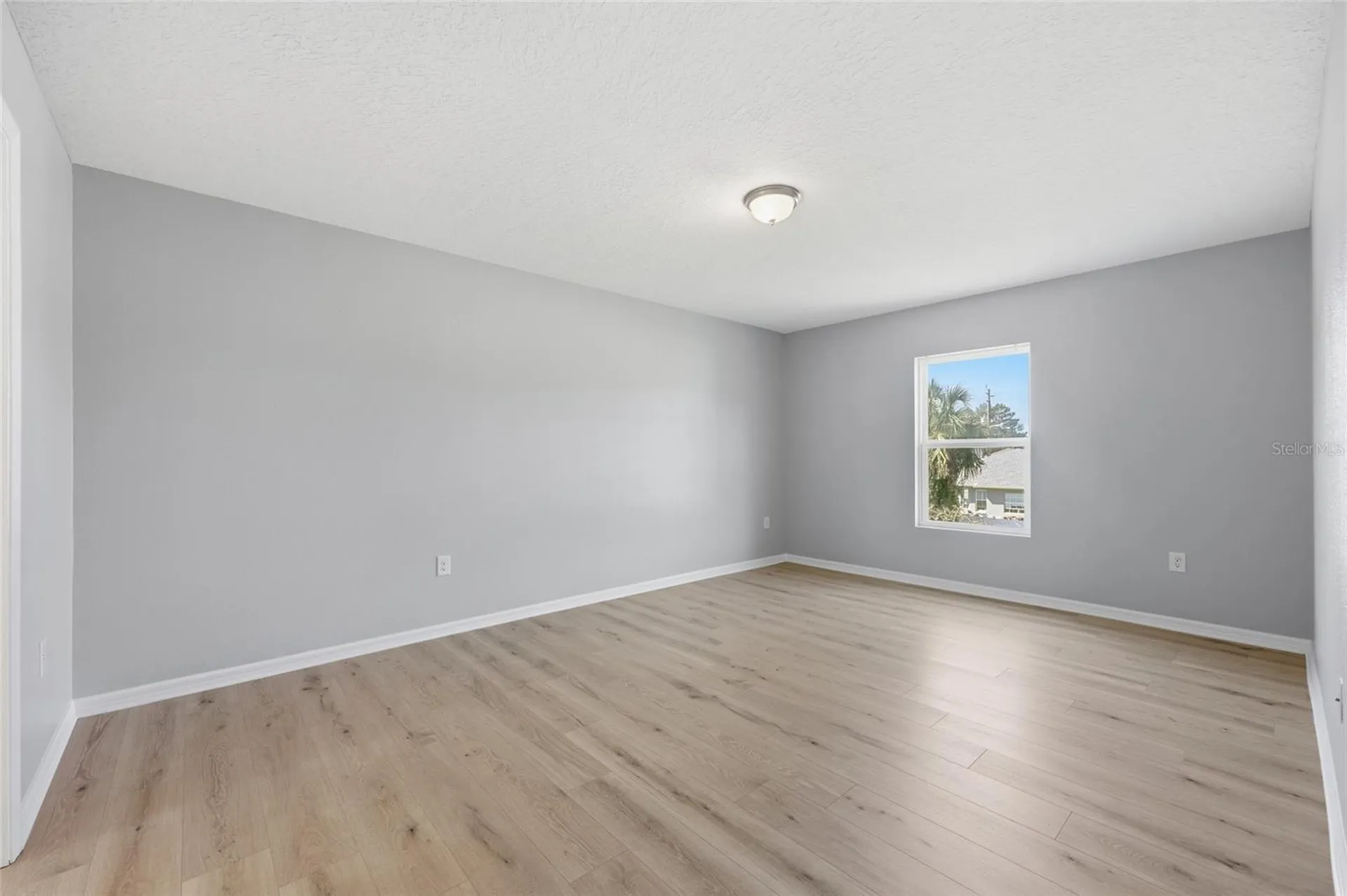 4 Round Tree Drive Palm Coast FL 32164