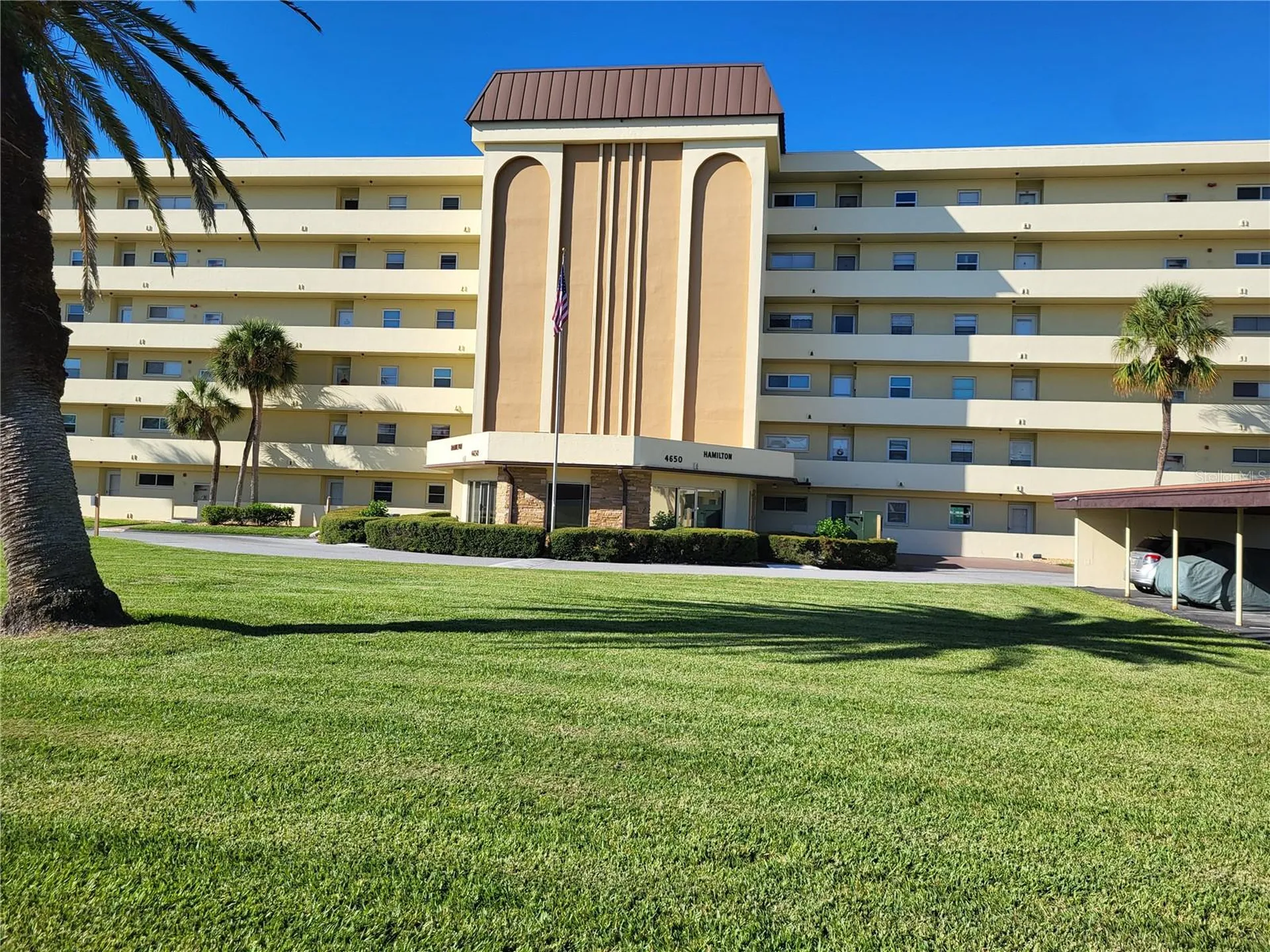 4650 Cove Circle St Petersburg FL 33708