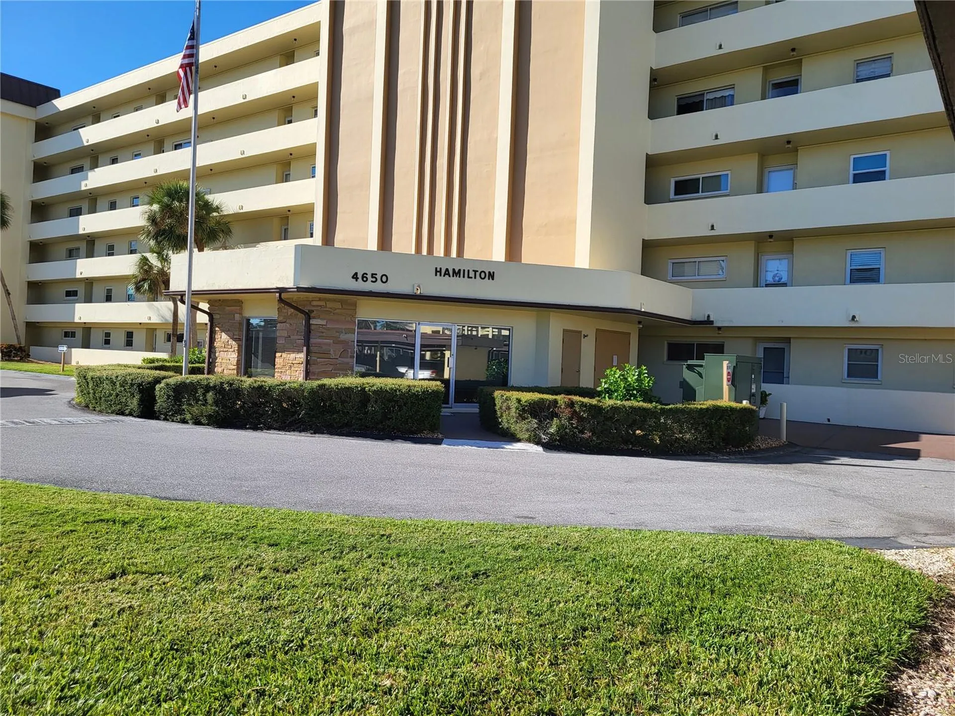 4650 Cove Circle St Petersburg FL 33708