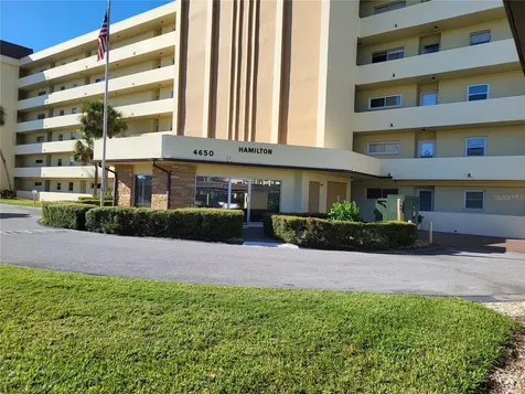 4650 Cove Circle St Petersburg FL 33708