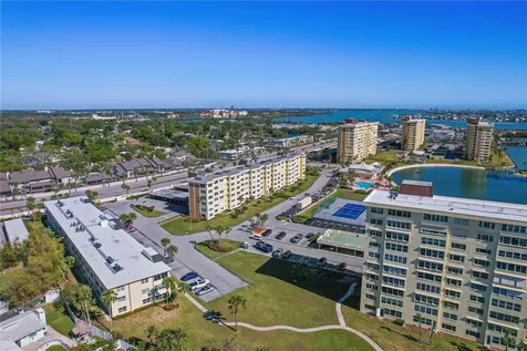 4650 Cove Circle St Petersburg FL 33708