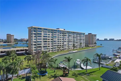 4650 Cove Circle St Petersburg FL 33708