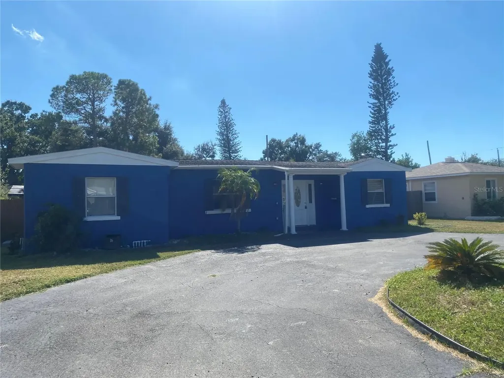 5916 16th Avenue N St Petersburg FL 33710