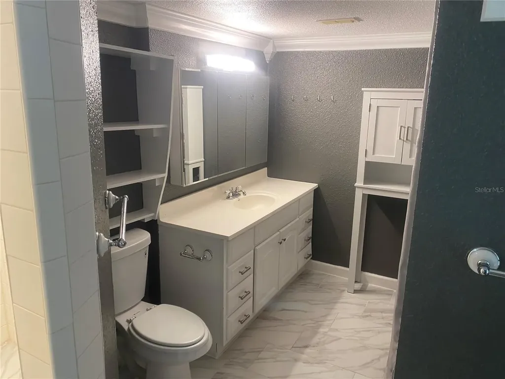 5916 16th Avenue N St Petersburg FL 33710