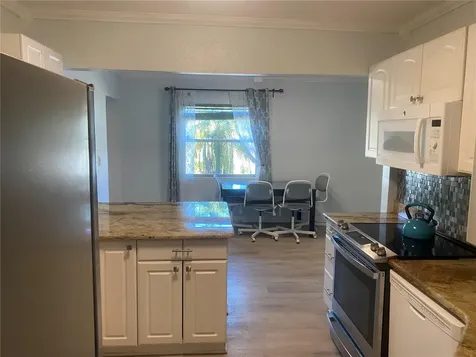 5916 16th Avenue N St Petersburg FL 33710