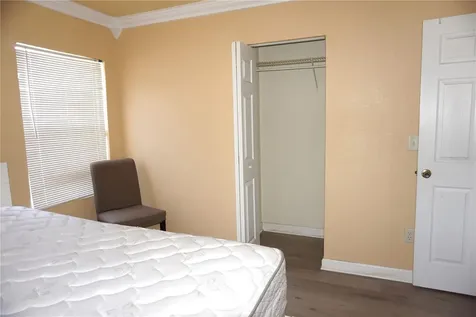 5916 16th Avenue N St Petersburg FL 33710