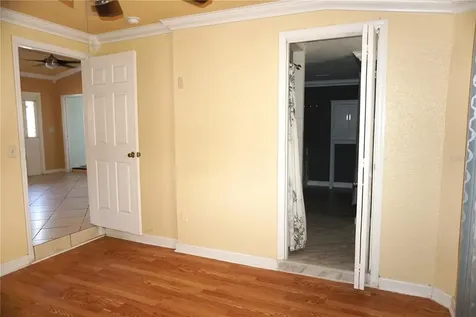 5916 16th Avenue N St Petersburg FL 33710