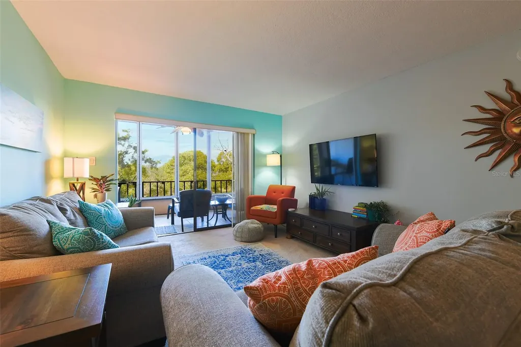 305 Tarpon Point Tarpon Springs FL 34689