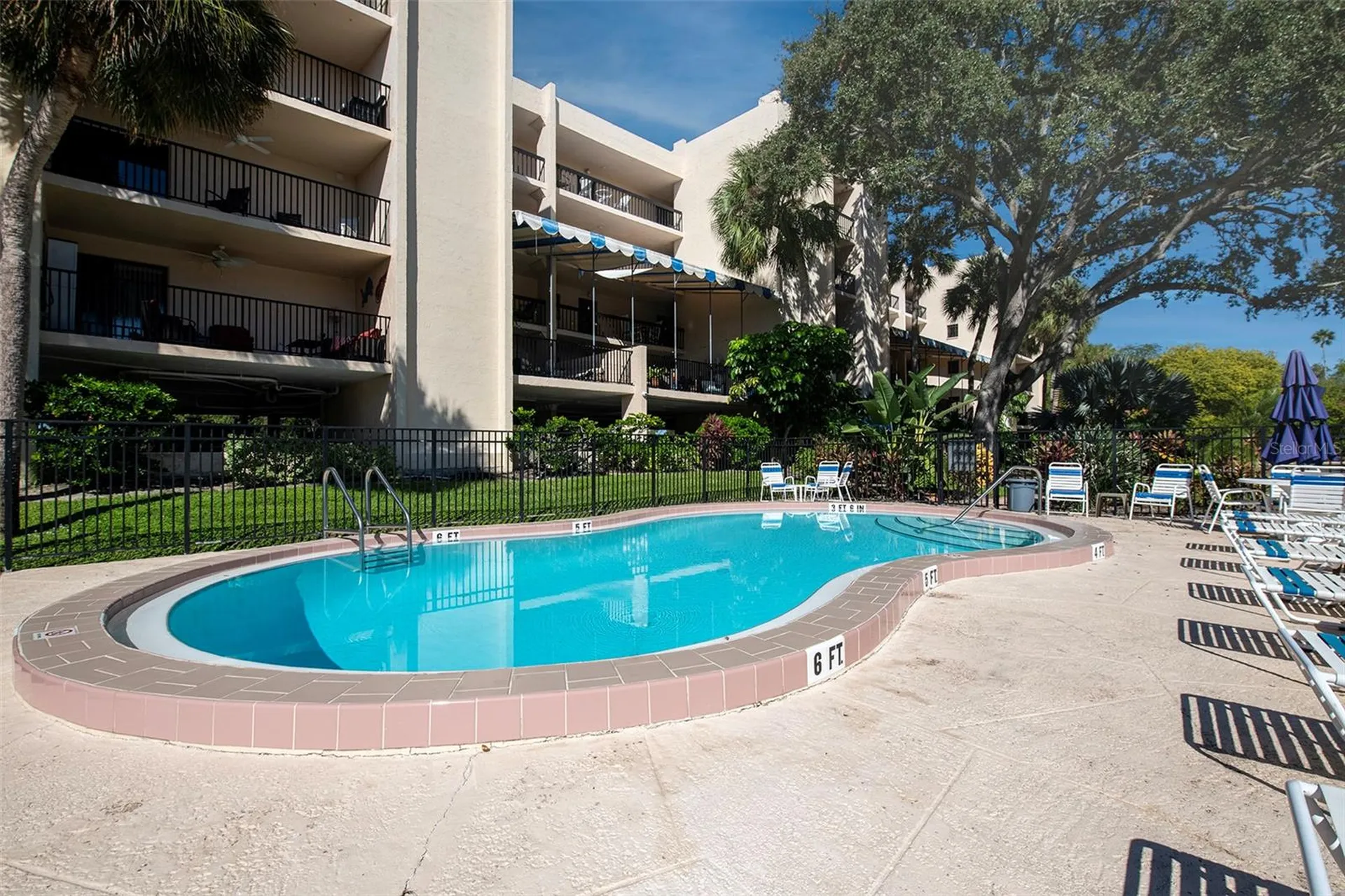 305 Tarpon Point Tarpon Springs FL 34689