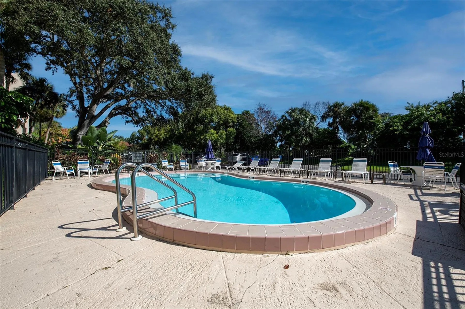 305 Tarpon Point Tarpon Springs FL 34689