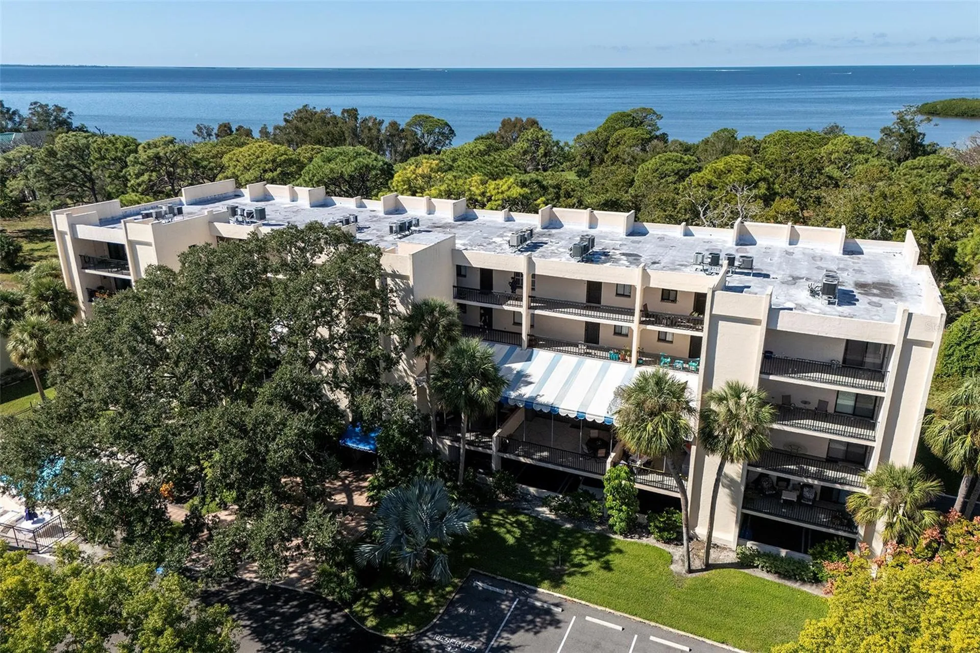 305 Tarpon Point Tarpon Springs FL 34689