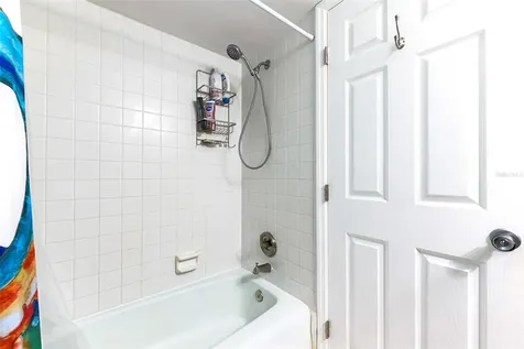 305 Tarpon Point Tarpon Springs FL 34689