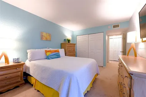 305 Tarpon Point Tarpon Springs FL 34689