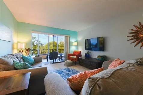 305 Tarpon Point Tarpon Springs FL 34689