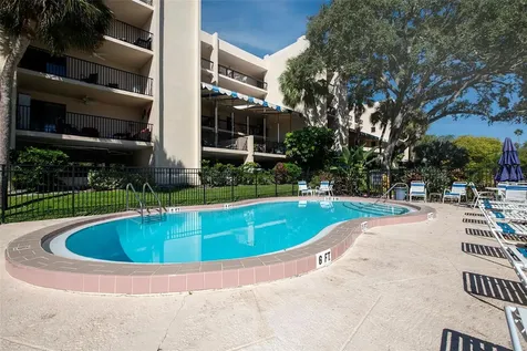305 Tarpon Point Tarpon Springs FL 34689